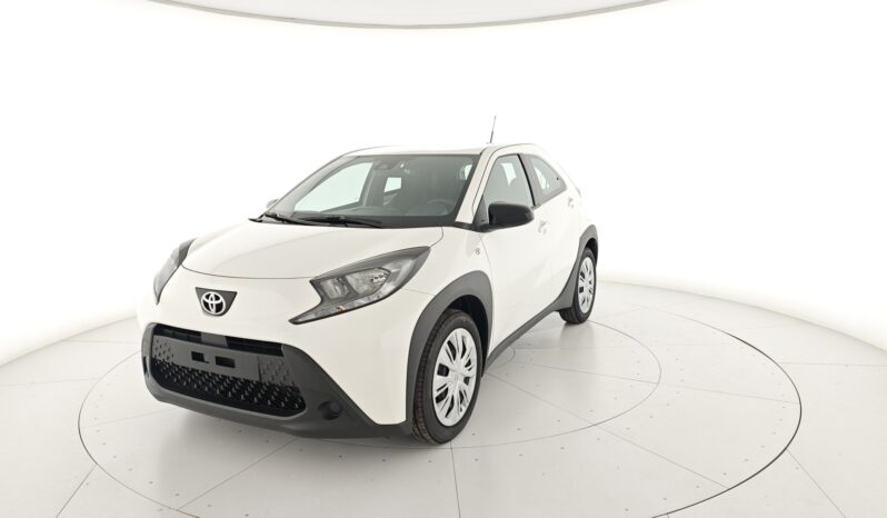 
 Toyota Aygo X 1.0 VVT-i 72 CV 5 porte Active S-CVT full									