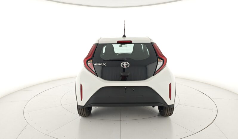 
 Toyota Aygo X 1.0 VVT-i 72 CV 5 porte Active S-CVT full									