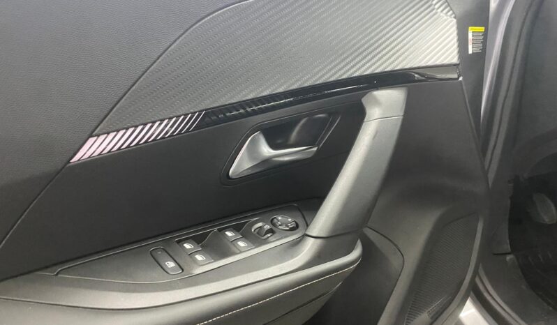 
 Peugeot 2008 PureTech 100 S&S Allure full									