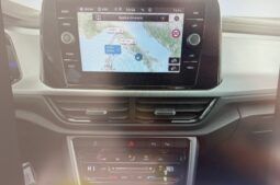 
 Volkswagen T-Roc 2.0 TDI SCR Life full									