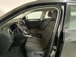 
 Volkswagen T-Roc 2.0 TDI SCR Life full									