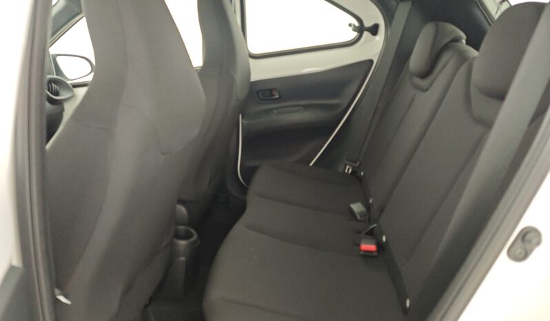 
 Toyota Aygo X 1.0 VVT-i 72 CV 5 porte Active S-CVT full									
