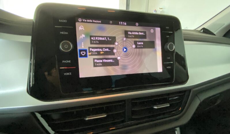 
 Volkswagen T-Roc 2.0 TDI SCR Life full									