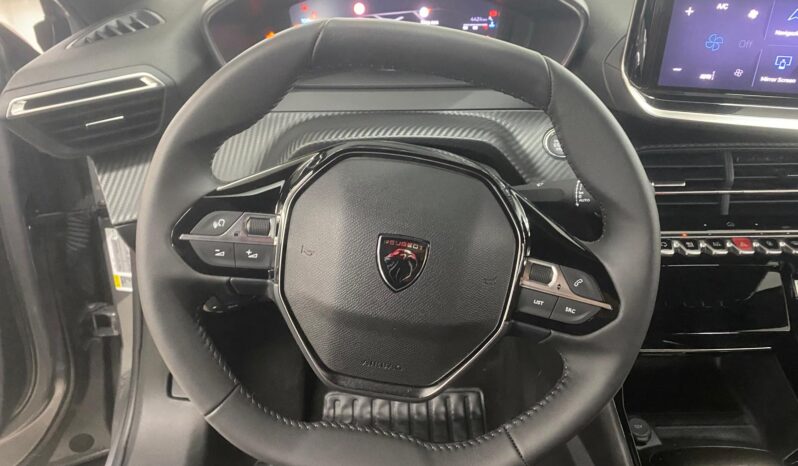 
 Peugeot 2008 PureTech 100 S&S Allure full									