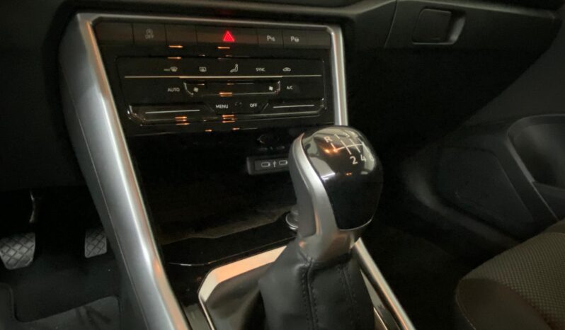 
 Volkswagen T-Roc 2.0 TDI SCR Life full									