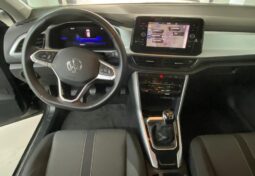 
 Volkswagen T-Roc 2.0 TDI SCR Life full									